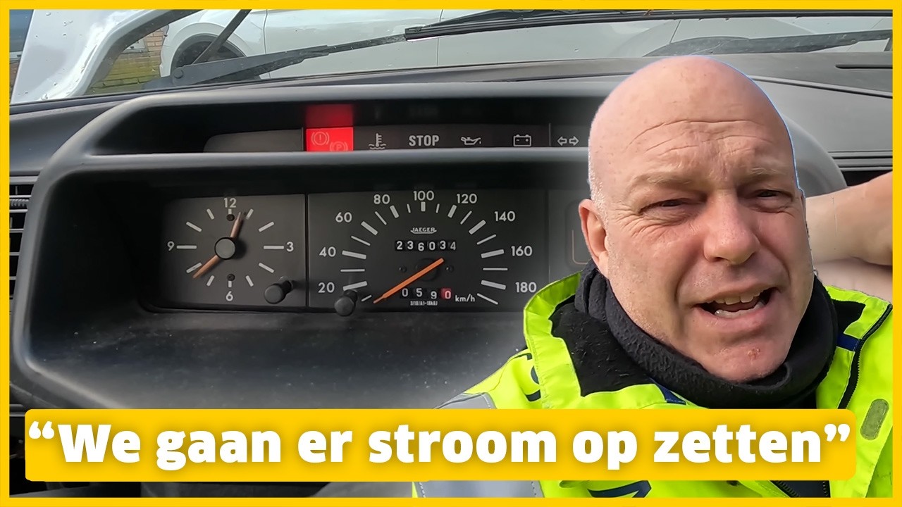 ROBERT repareert versleten koolborstels van een Peugeot 205! 🔧 | ANWB Wegenwachtvlogs