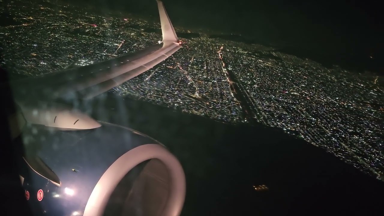 Aeromexico Boeing 737-800 take off Mexico City International airport