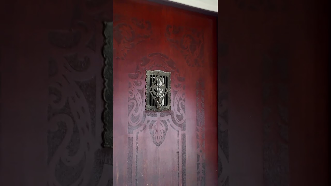 🚪 Amazingly restored 1930s Spanish Revival front door. #door #1930s #shorts