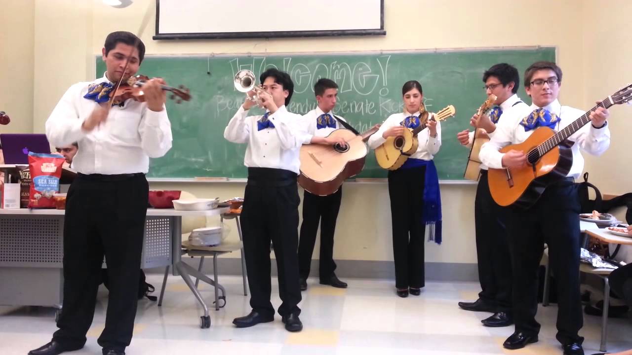 Alejandra - Mariachi Luz de Oro de Berkeley