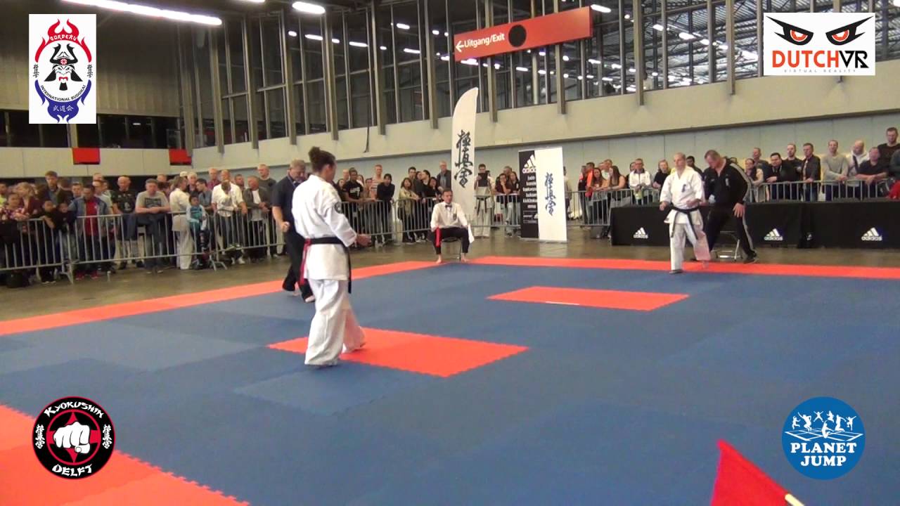 2016 05 21 NK Kyokushin  mat 1   fight 02