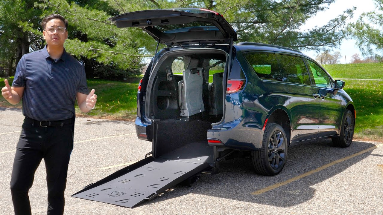 Most Versatile Wheelchair Van - Chrysler Pacifica with Versa Flex Seats | Freedom Motors USA