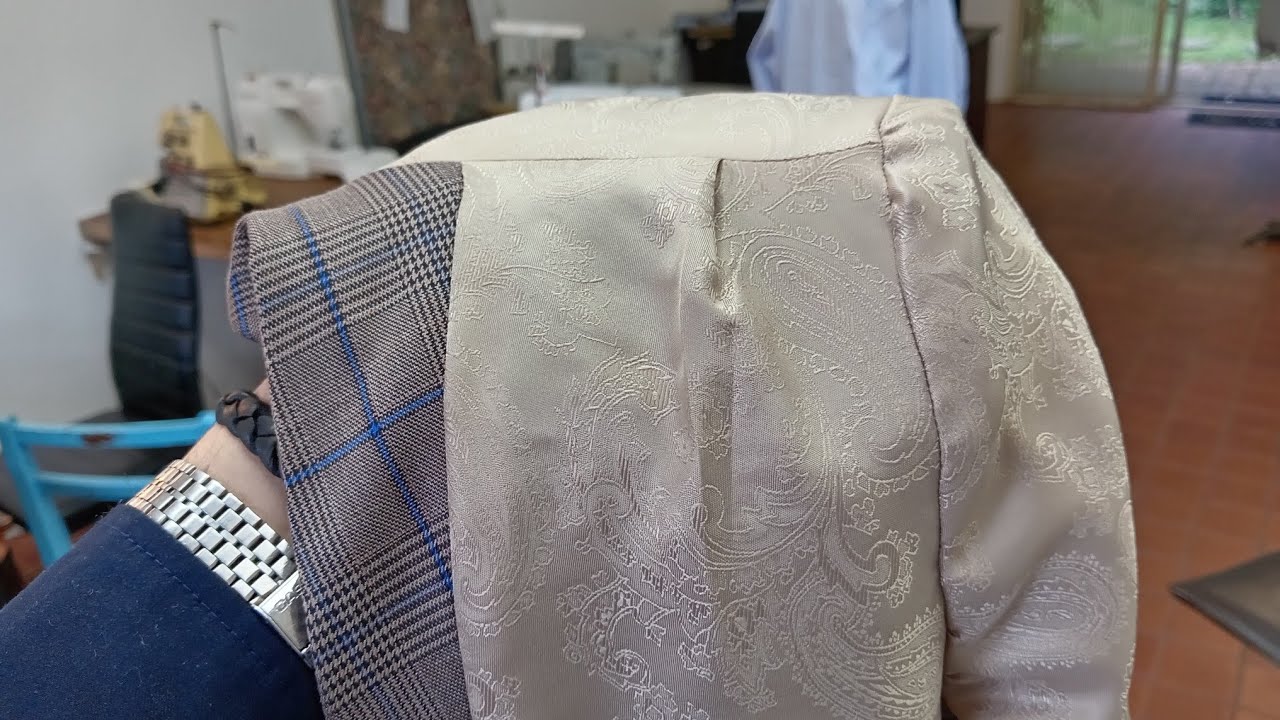 How to join the sleeve lining on a jacket