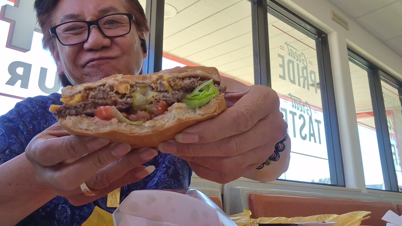 Hamburger thức ăn nhanh bên Mỹ có những gì???