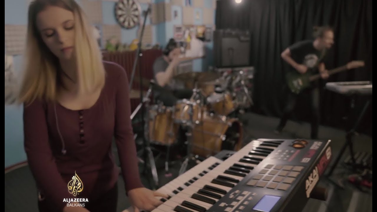 Ritam Balkana: Na početku - Holographic Human Element, Mostar Rock School