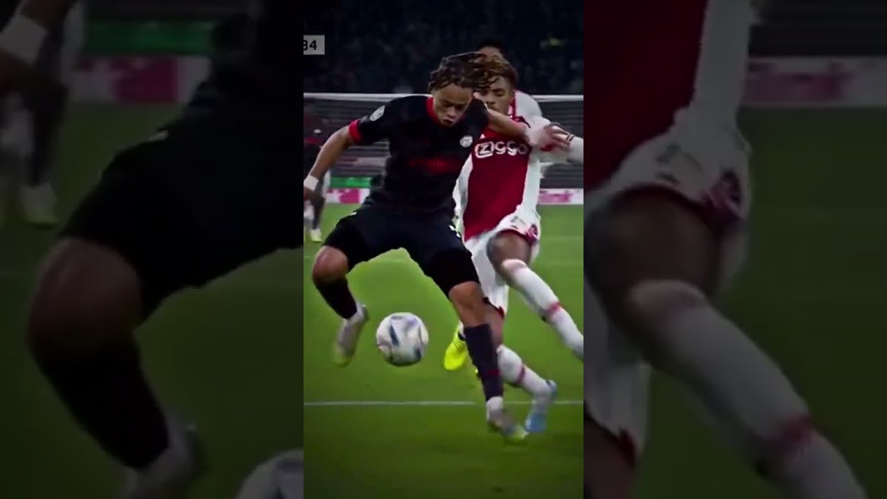 Devyne Rensch Transforms into PRIME Matthijs de Ligt 🤯🔥 #ajax #football #youtubeshorts #shorts