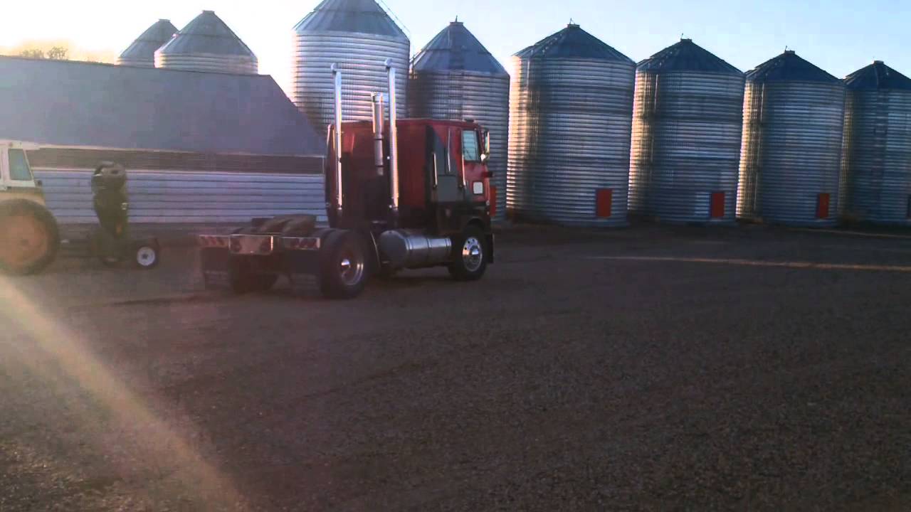 8v92 Straight Pipe, 1985 White High Cabover