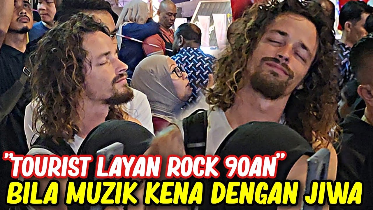 Tutup mata sambil tersenyum reaksi Mat Salleh menjiwai bait-bait lirik dan muzik lagu Rock 90an 