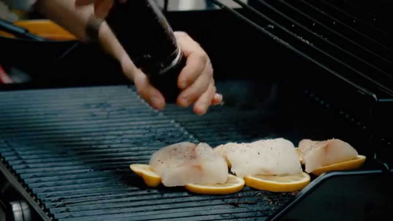 Grillskólinn - Ylfa kennir Ellý hvernig á að grilla skötusel