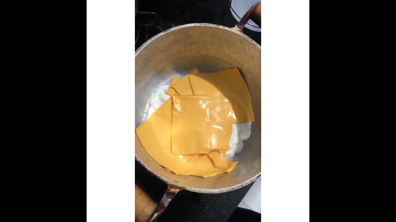 Creme de cheddar mais f&aacute;cil que voc&ecirc; j&aacute; viu.!!!#cheddar #creme #shorts
