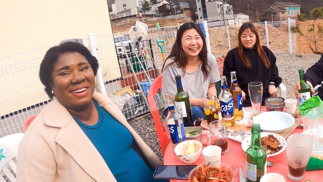 WHAT SPENDING 24 HOURS WITH KOREAN FRIENDS IS LIKE