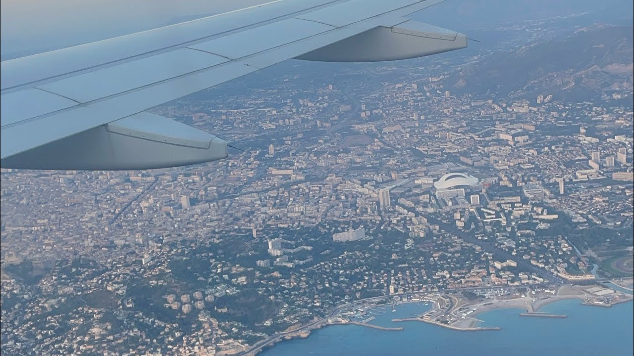 Atterrissage à l’aéroport de Marseille Provence avec volotea. (Orn-Mrs)