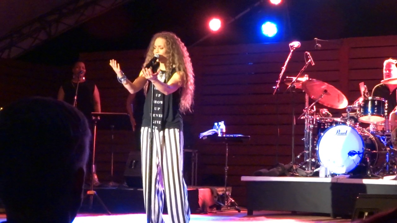2017- Amanda Marshall concert- 08- If I Didn't Have You