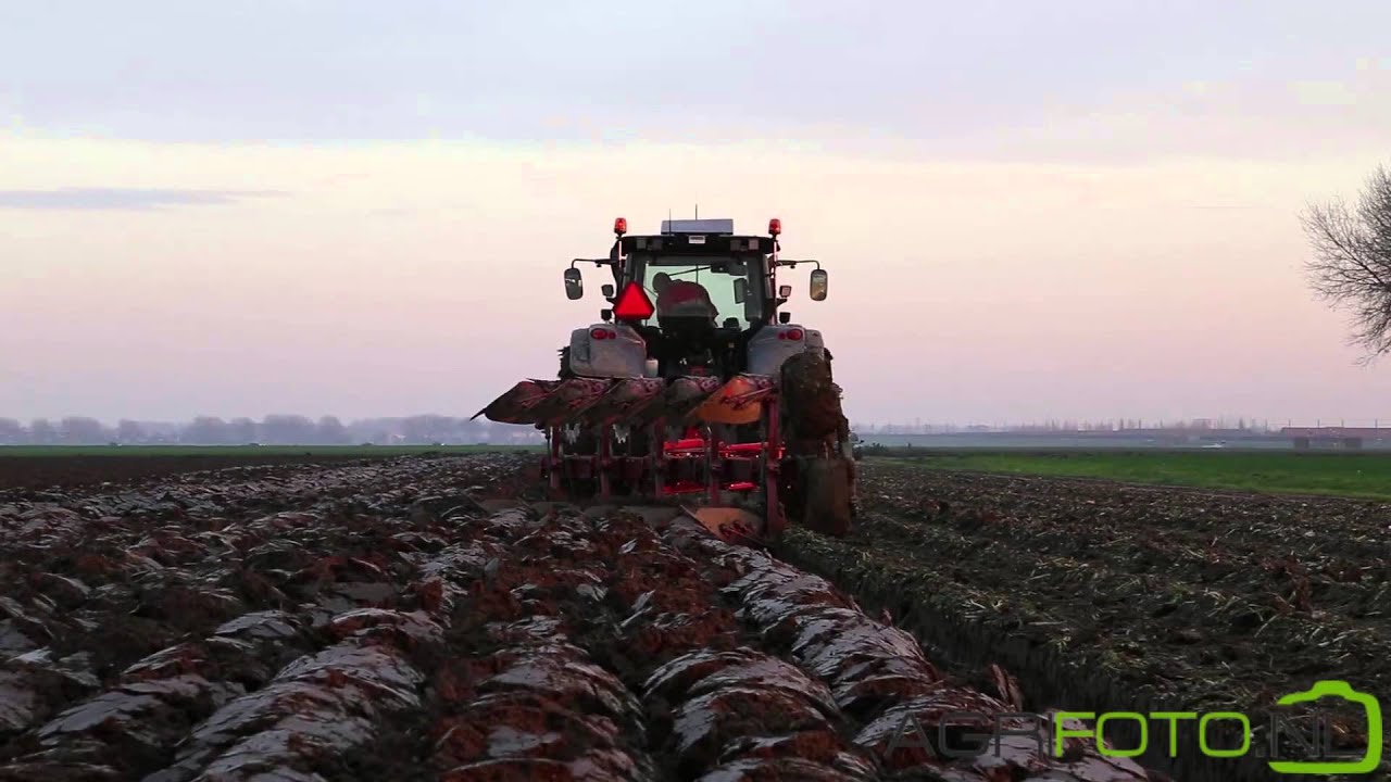 Valtra T213 & T202 | Ploughing, power harrowing & drilling wheat
