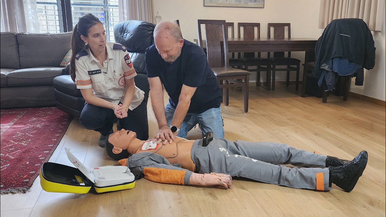 אחרי שאילן מלצר לקה בדום לב, ניצל בזכות מפעם (דפיברילטור) עכשיו הוא בחר ללמוד להציל חיים