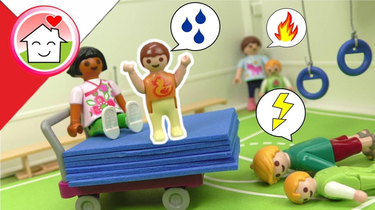 Playmobil po polsku Ania w przedszkolu &ndash; gimnastyka - Rodzina Hauserow