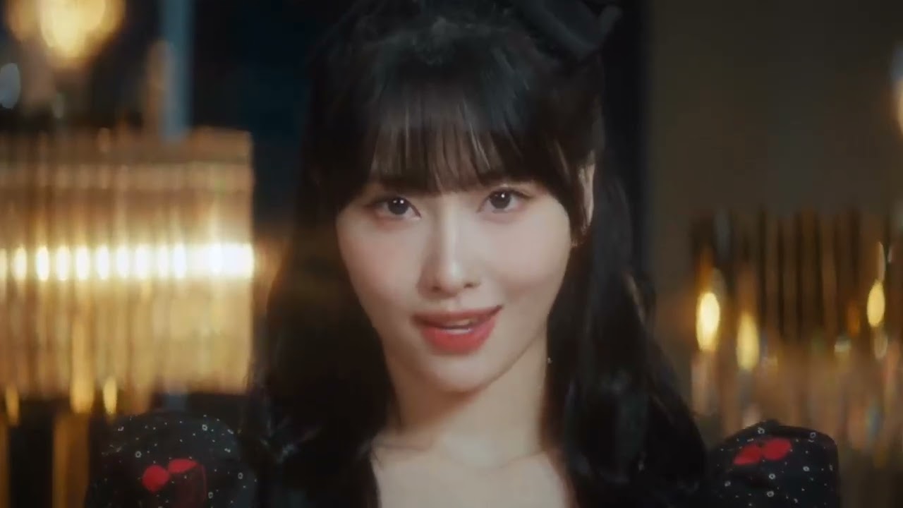 Momo Move Like That M/V