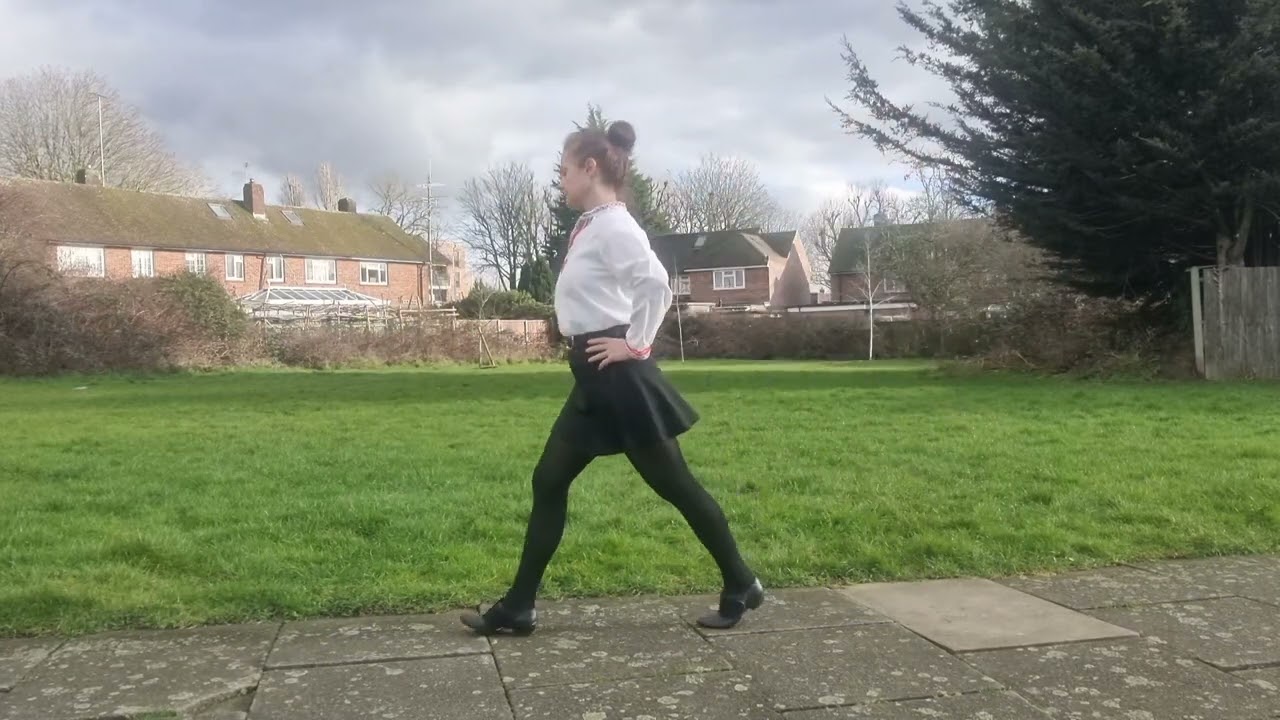 38.ЧИЧОВО ХОРО/ Chichovo horo- самоучител по народни танци