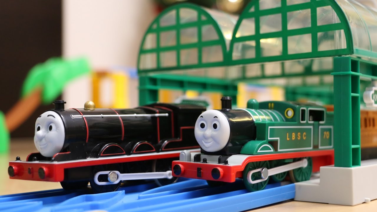 トーマスプラレール はじめて物語 緑のトーマス＆黒いジェームス