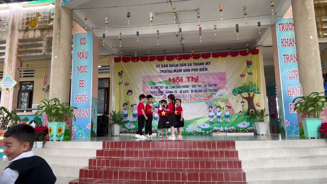 Minh Anh và các Bạn lớp Chồi 2 - Bé thông minh nhanh trí