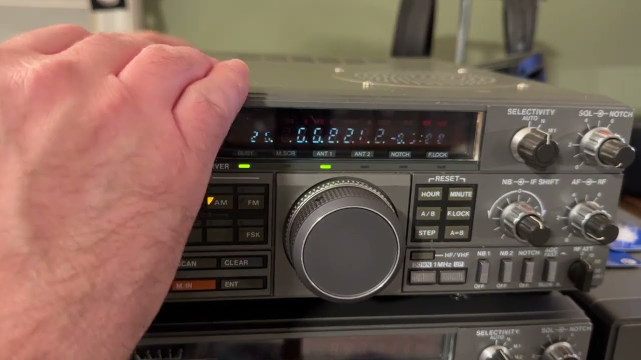What's Wrong With This Kenwood R-5000?