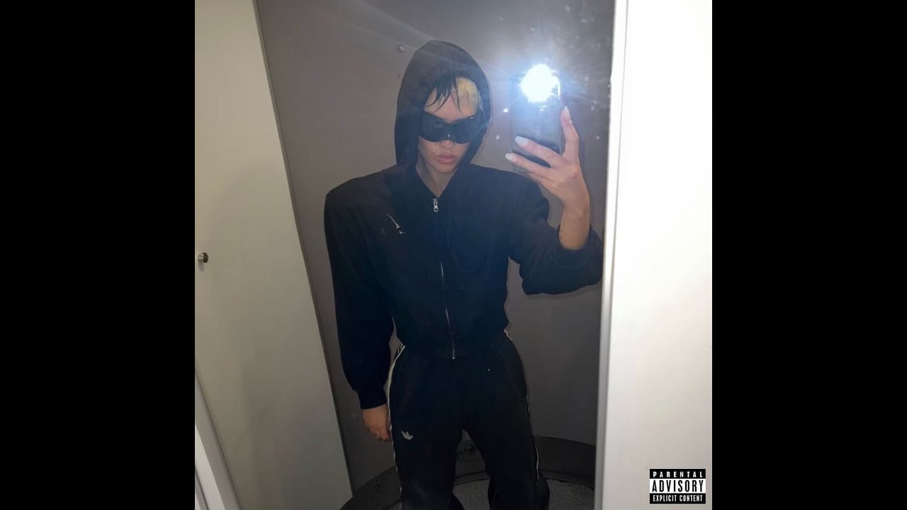 Playboi Carti - Mclaren (Prod. Cloudian)