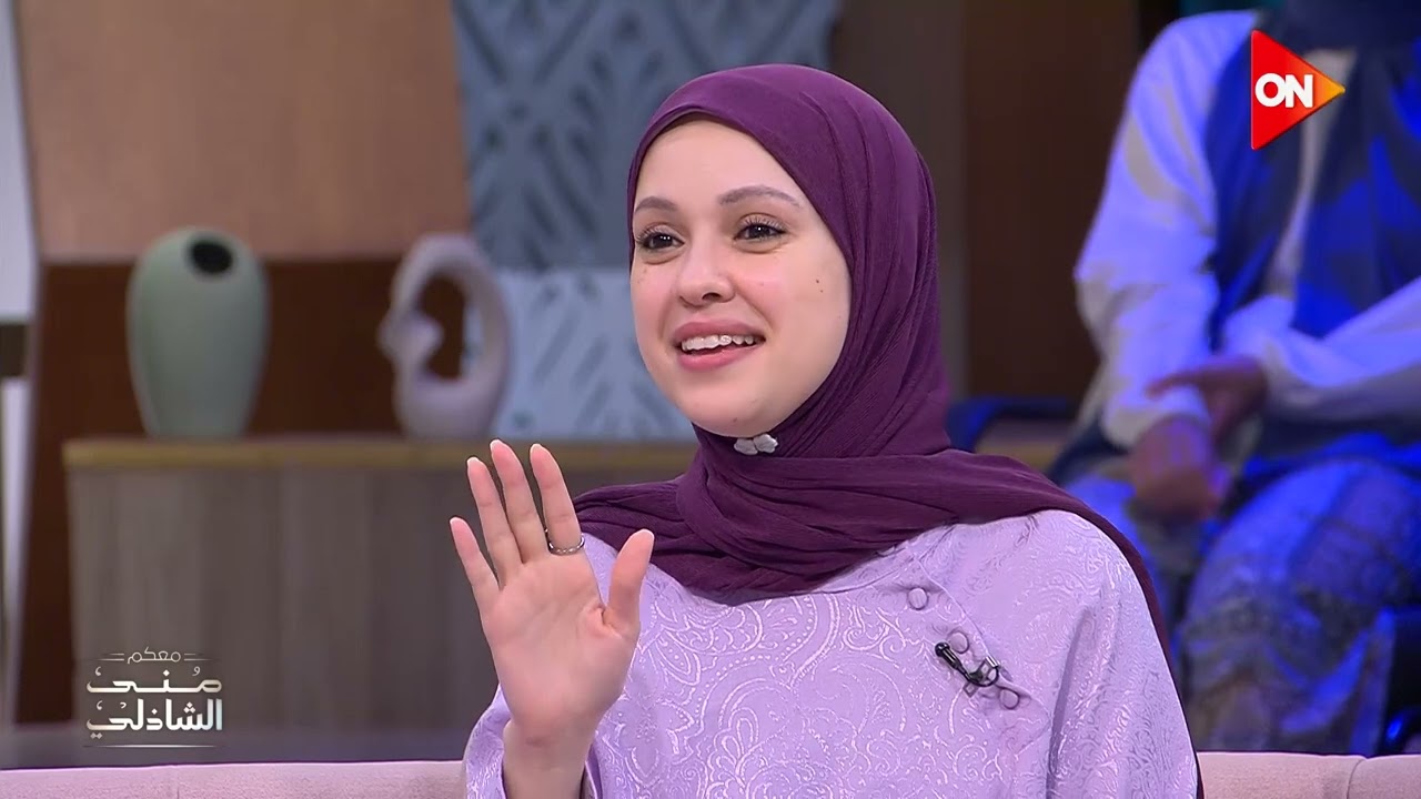 مكانتش عاجباه في الاول - سامح حسين حب زوجته ازاي ؟
