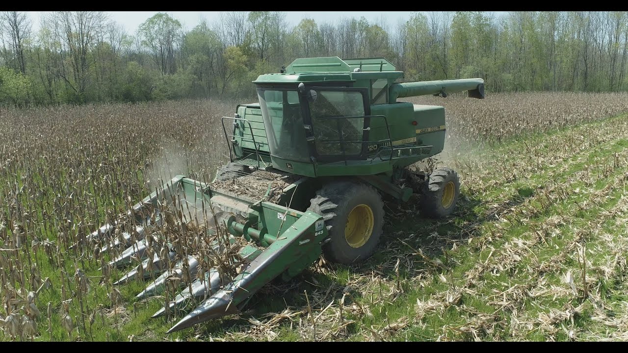 John Deere 7720 Titan II | John Deere 7520 | Spring Corn Harvest
