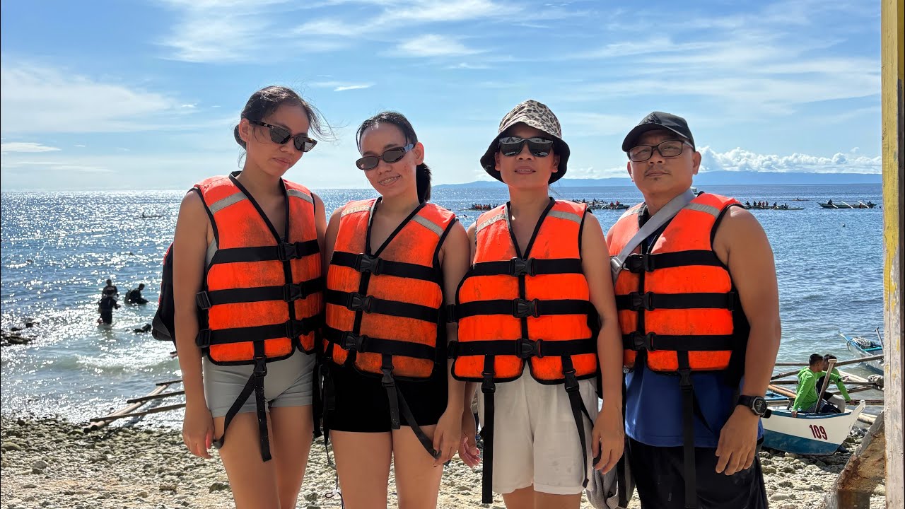 OSLOB WHALE SHARK WATCHING