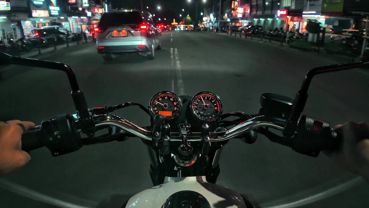Kawasaki W230 Night Ride POV