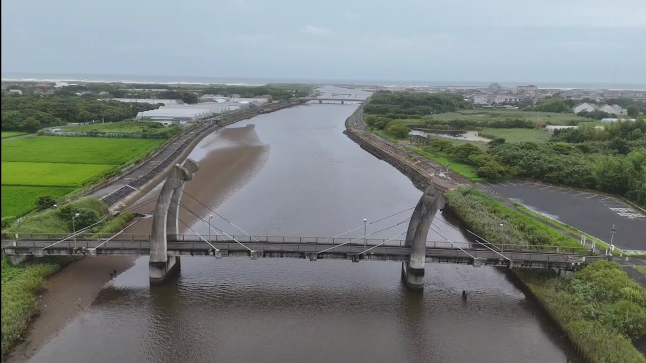 シーバスの釣れる穴場🎣千葉県九十九里町なかよし橋　作田川下流空撮　Fishing spot🐟
