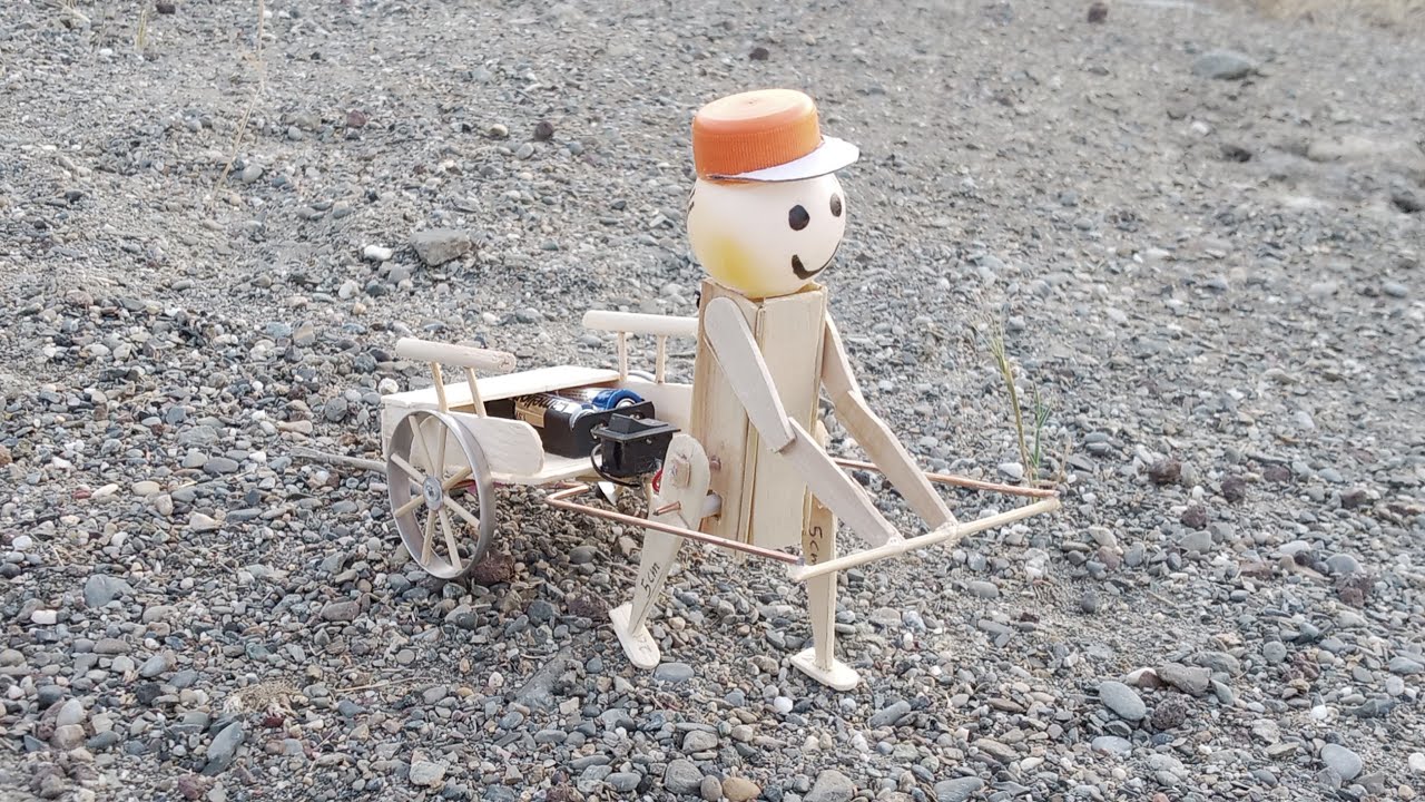 DIY Walking Robot Out of Wood