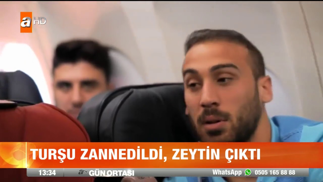 Cenk Tosun İngiltere'ye sarı kapaklı bidon götürdü, sosyal medya sallandı !