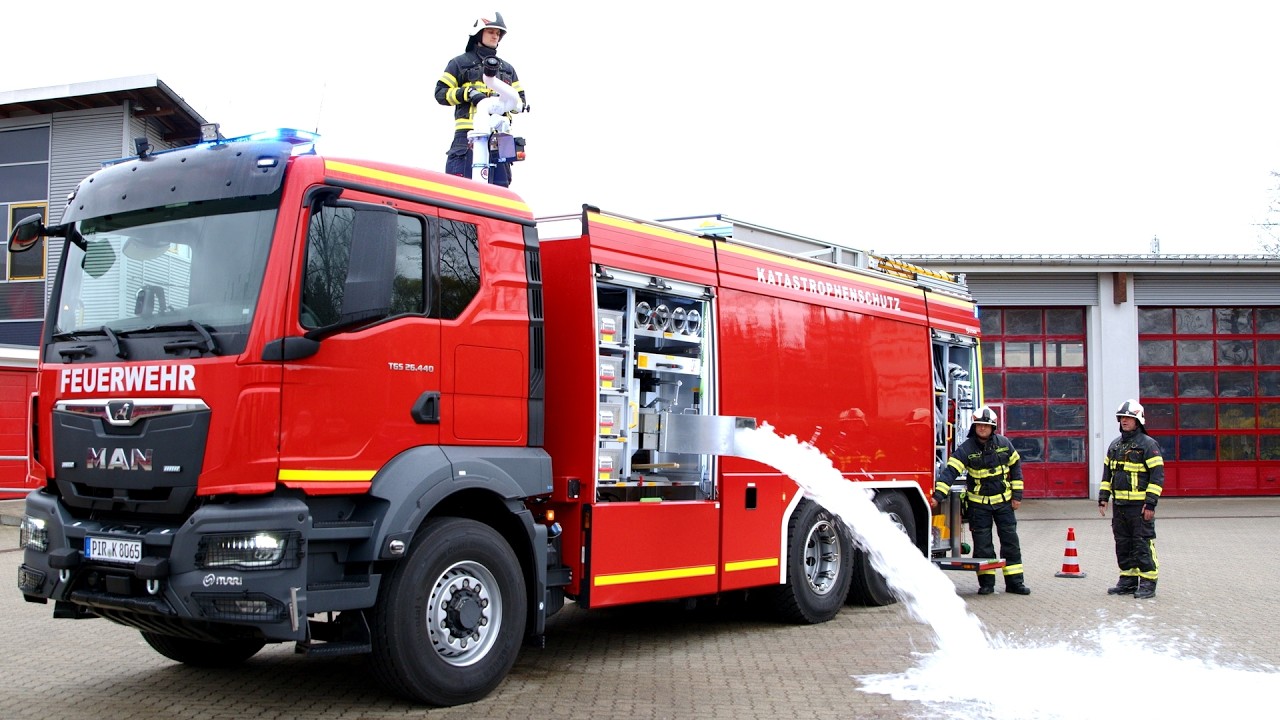 Ein Gro&szlig;tankl&ouml;schfahrzeug f&uuml;r Pirnas Feuerwehr