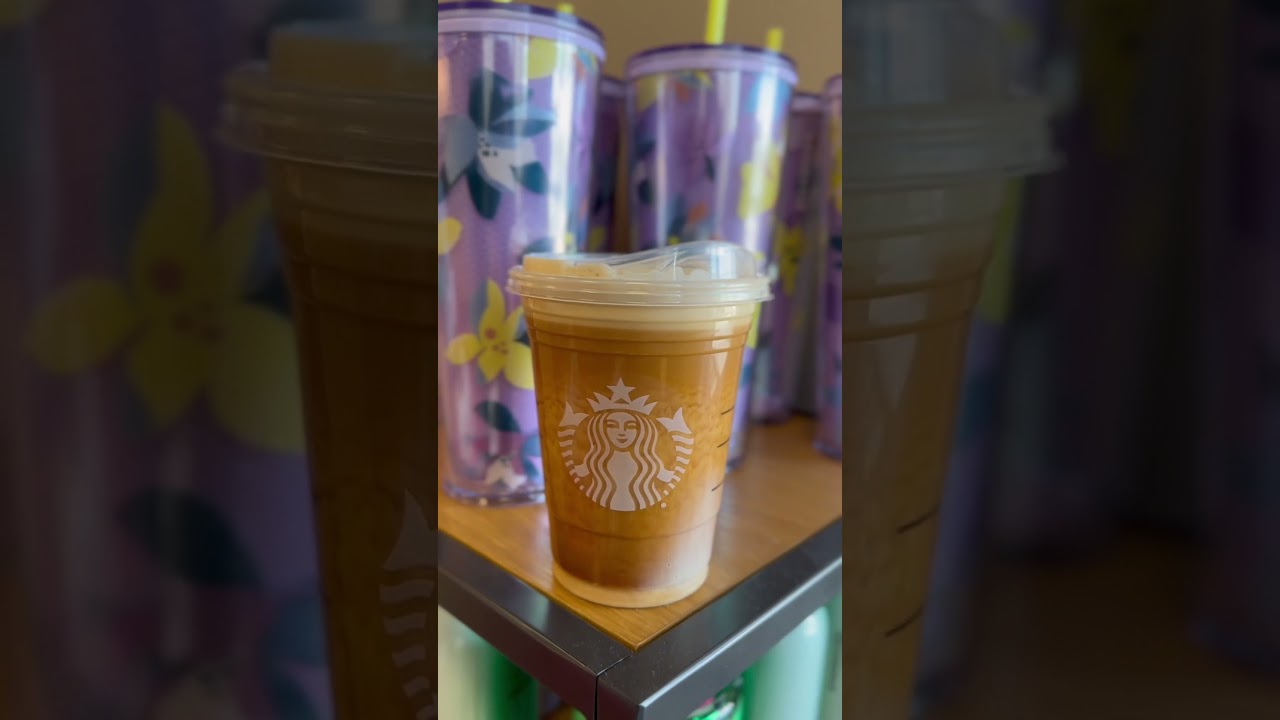 Vanilla sweet cream nitro cold brew at Starbucks ⭐️.. delicious drink!