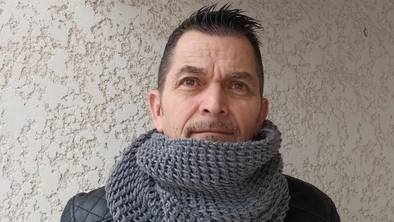 tour de cou, snood, echarpe homme au tricot