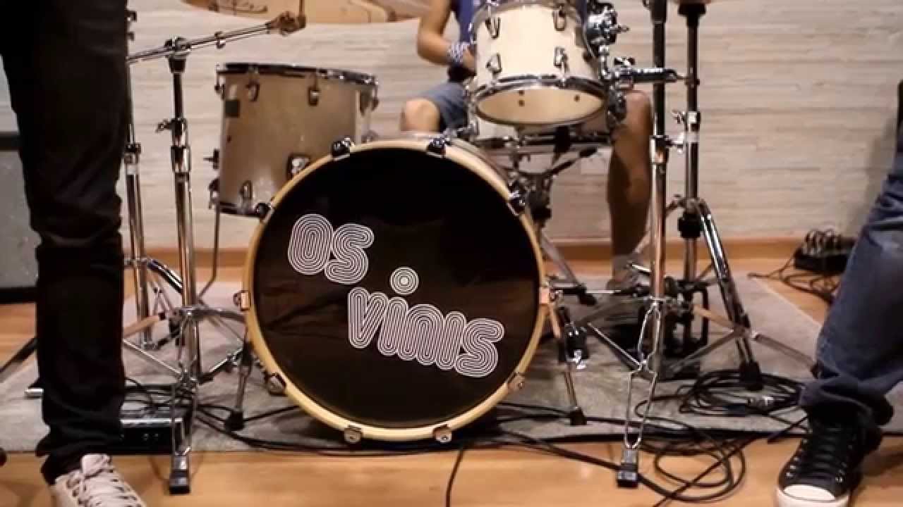 Os Vinis - Rotina (Clipe Oficial)