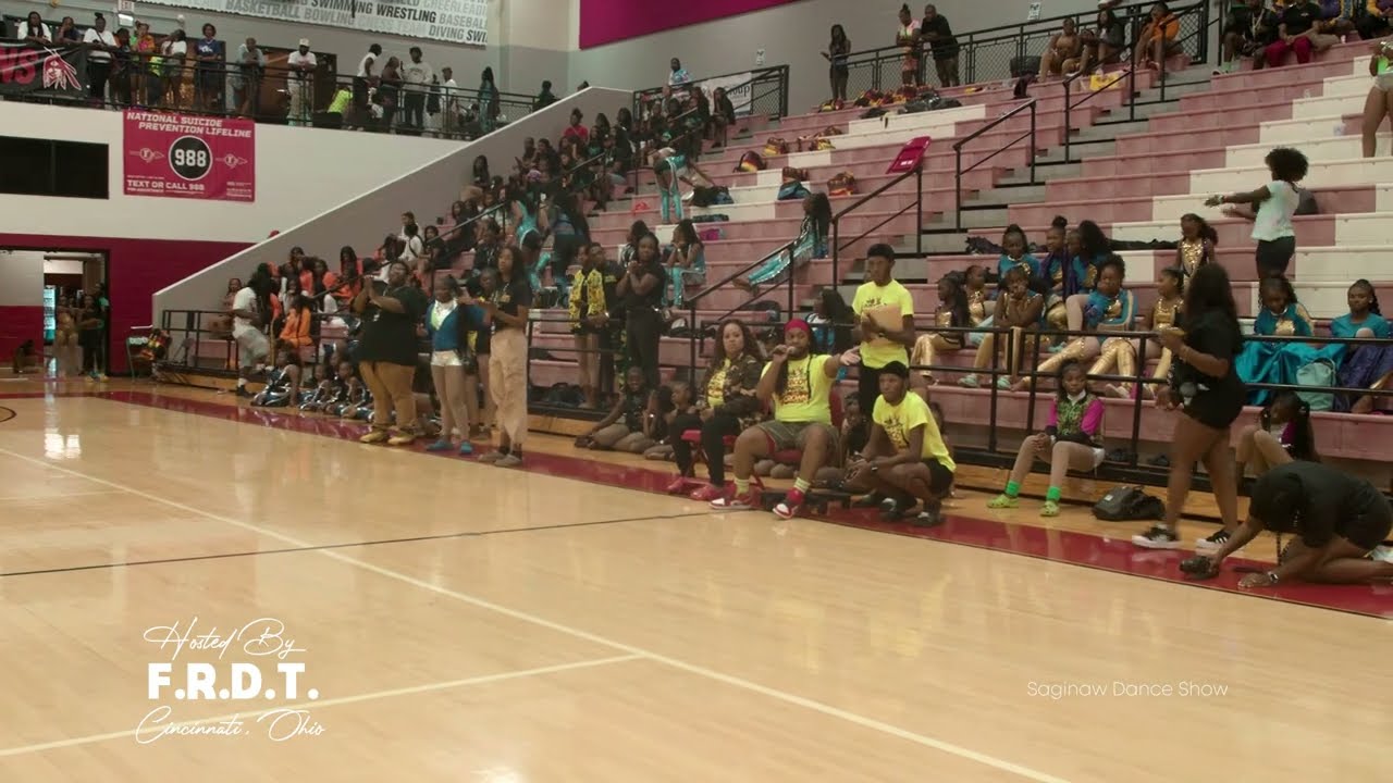 Dynamite Dance Company vs Royal Heat | Stand Battle Competition by @frdt