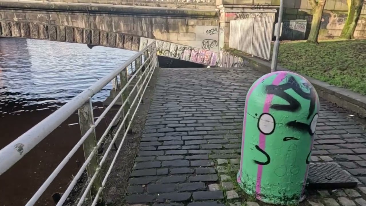 A Walk Along The Clydeside