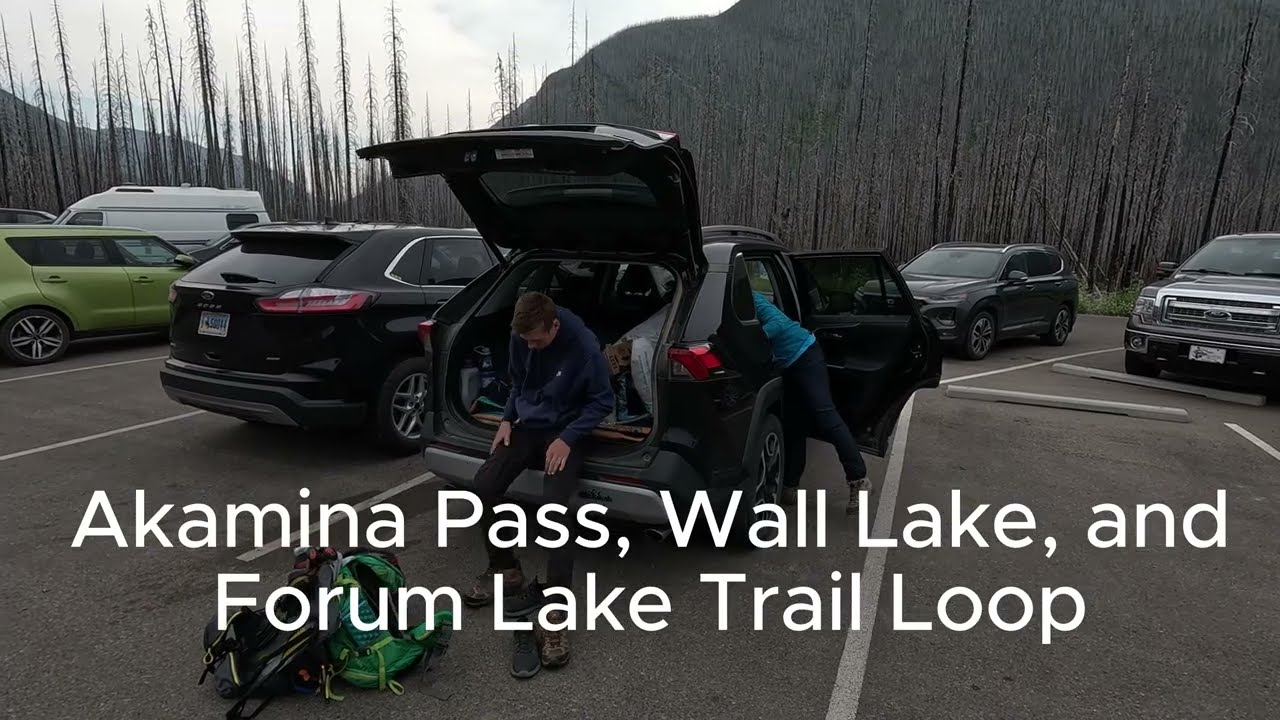Akamina Pass Wall Lake and Forum Lake Trail Loop