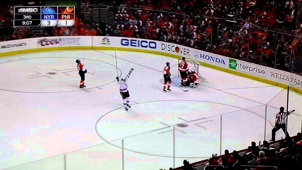 Dan Carcillo Taunts Fans After Scoring Goal