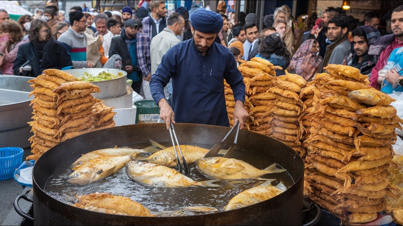 300KG FISH PAKORA SOLD DAILY | CRISPY FISH PAKODA RECIPE | ISLAMABAD STREET FOOD PAKORA FAROSH