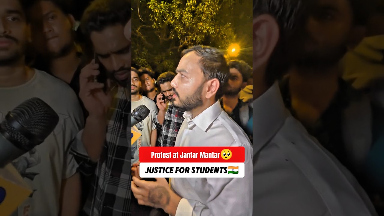 Alakh Sir Stands With Protestor🫶🥺  #alakhsir #support #jantarmantar #sansad #protest #students