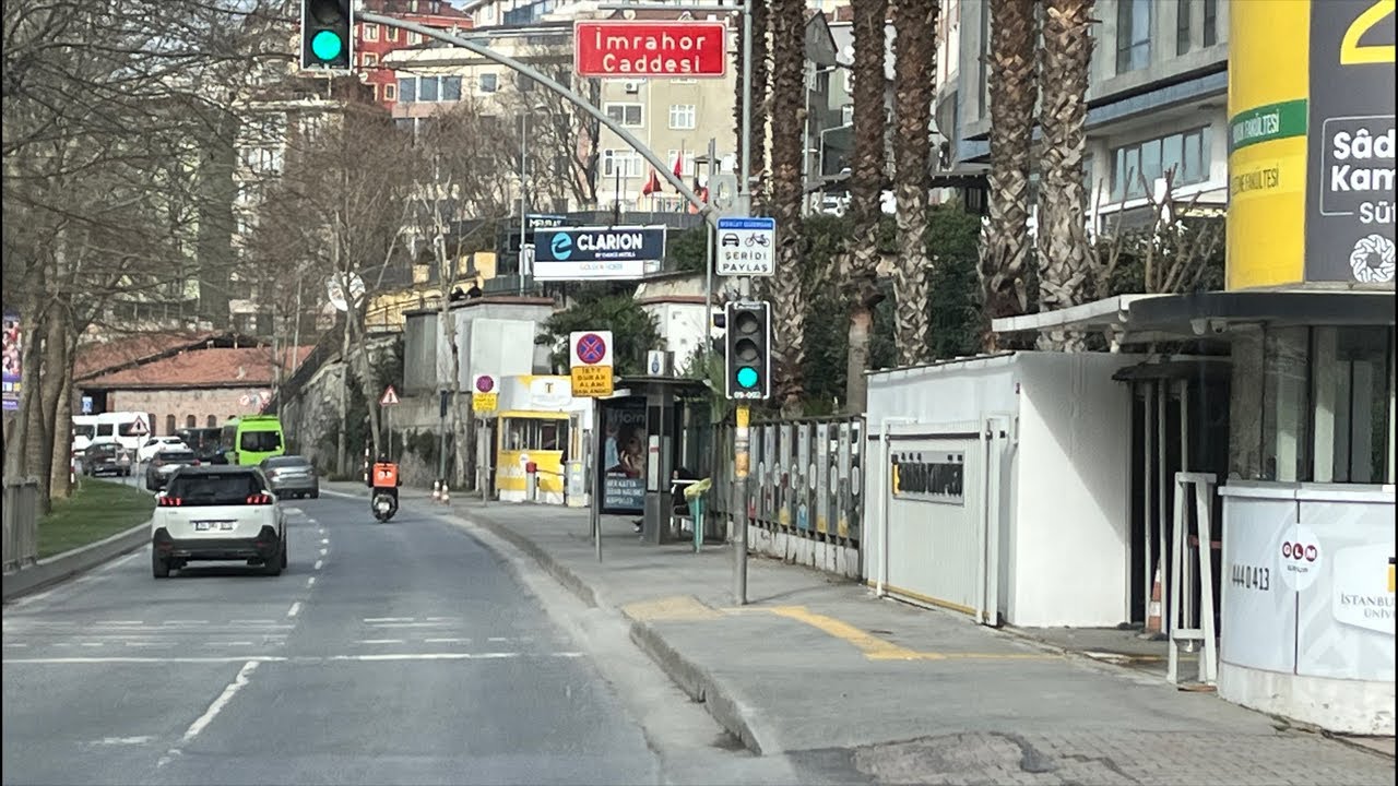 Street scene in Istanbul, Turkey