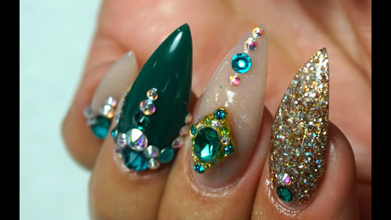 Watch me work! Green & nude colored acrylic nails on me