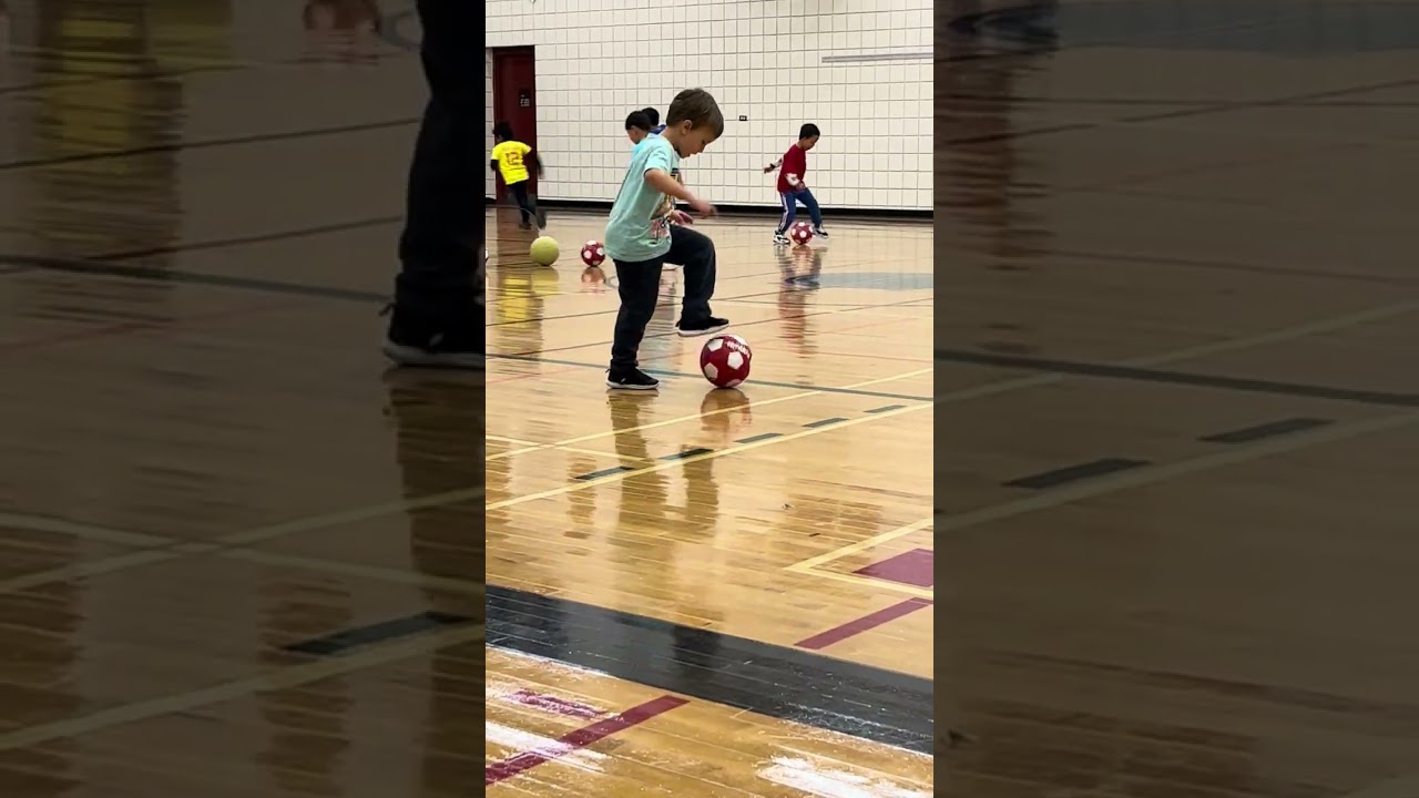 Playing 'Red Light, Green Light' at &Eacute;cole George McDowell on October 13, 2023