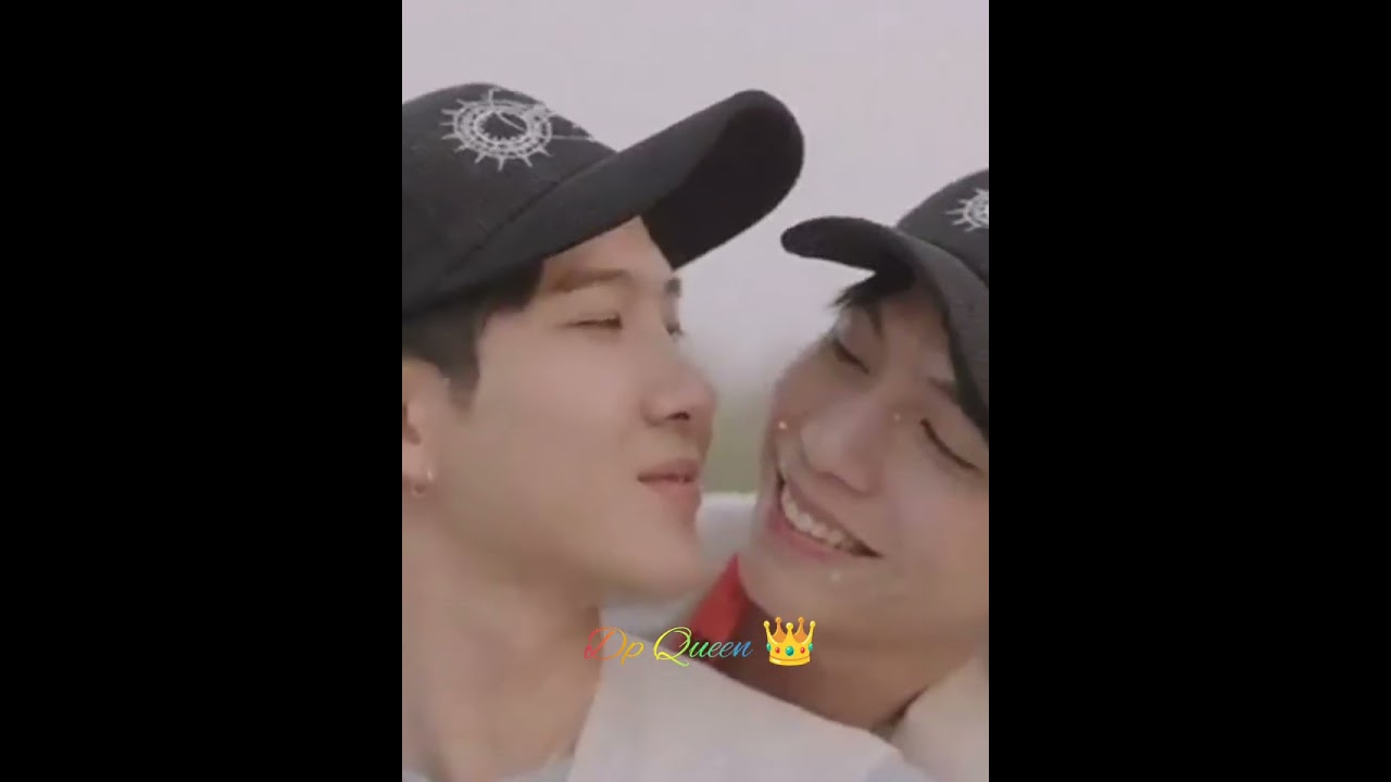 first khotung kiss 💋😘☺️#firstkhao#firstkhaotung#moonlightchicken#ourskyy2#eclipse#kdrama#bl#viral#yt