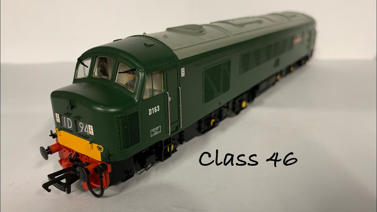 Opening the BR green class 46 “peak” by Bachmann