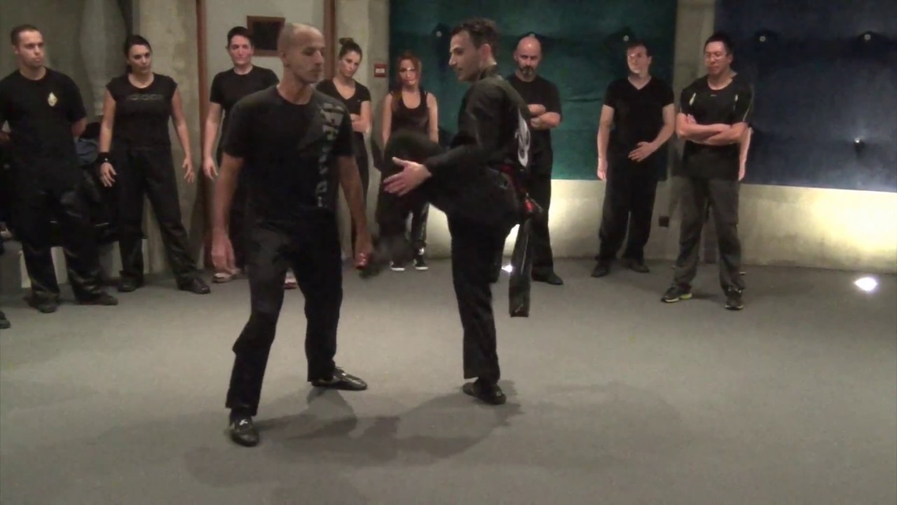 Pencak Silat avec Hugo Tronche - Conditionnement des r&eacute;flexes