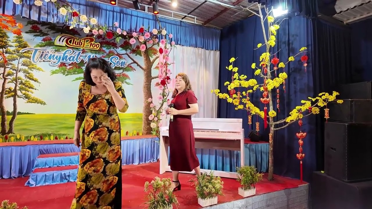 TIẾNG HÁT VÀNG SON...KIM HUỆ  NHỚ NHAU HOÀI
